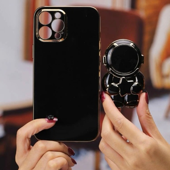 iPhone 14 pro max case with stand black or purple - Picture 8 of 10